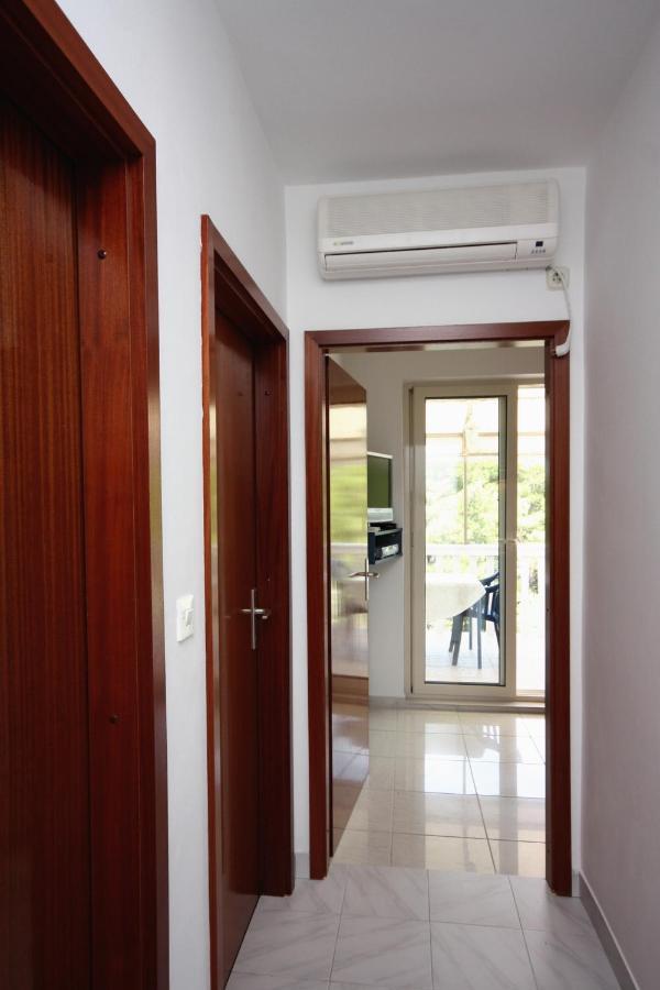 Apartments With A Parking Space Jezera, Murter - 5079 Luaran gambar