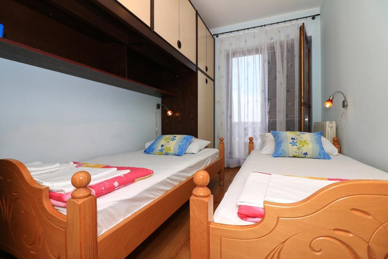 Apartments With A Parking Space Jezera, Murter - 5079 Luaran gambar