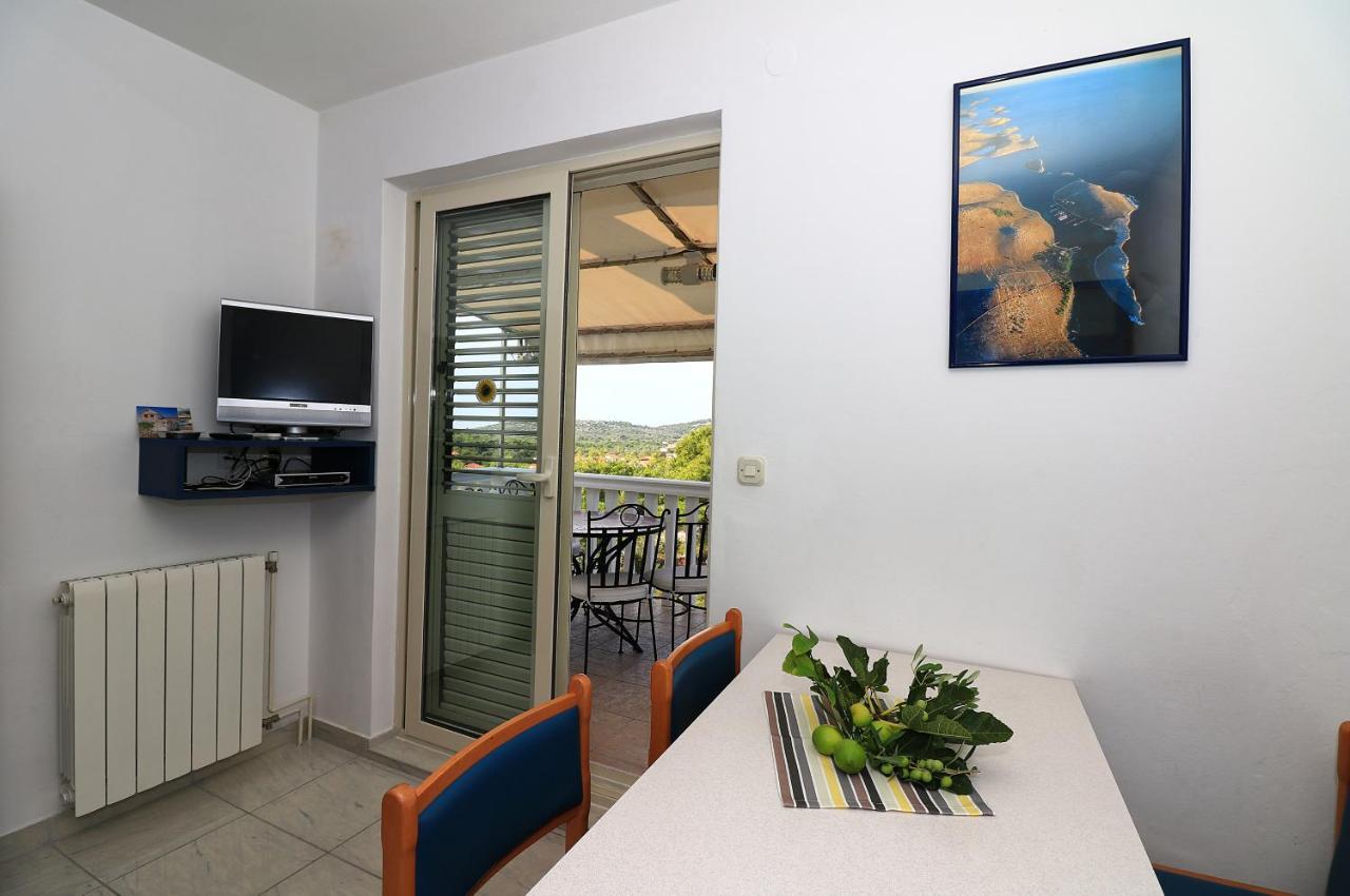 Apartments With A Parking Space Jezera, Murter - 5079 Luaran gambar